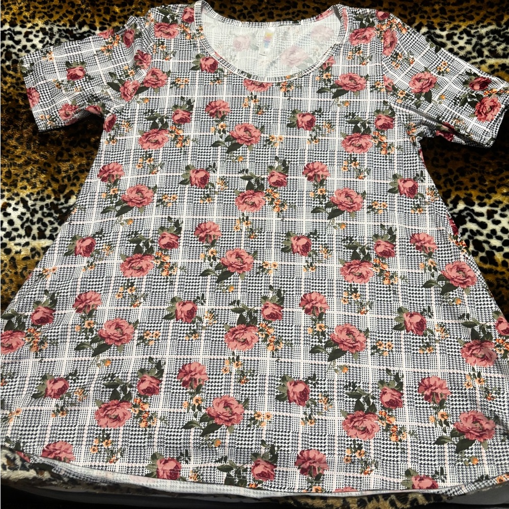 Floral Plaid Short Sleeve Top